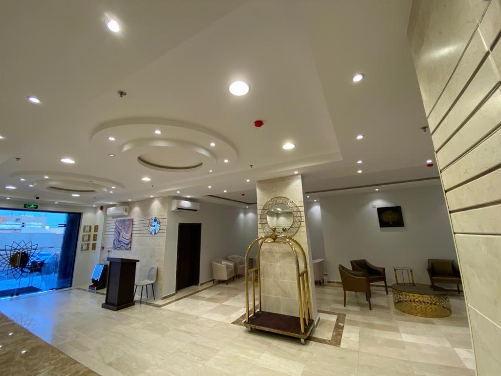 Apartment Zmroud Al-morouj *